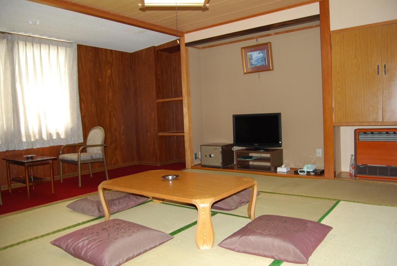 Shiga Riverside Hotel Яманути Экстерьер фото