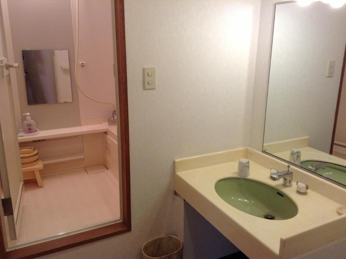 Shiga Riverside Hotel Яманути Экстерьер фото